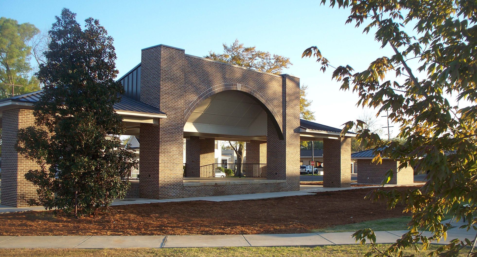 mcj-2019-04-10-news-amory-board-of-aldermen-frisco-park-new-stage